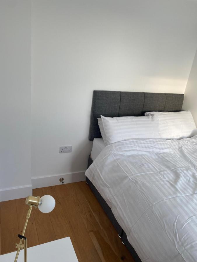 Morden 1 Bedroom City- Apt Central Stylish Living Croydon Exterior foto